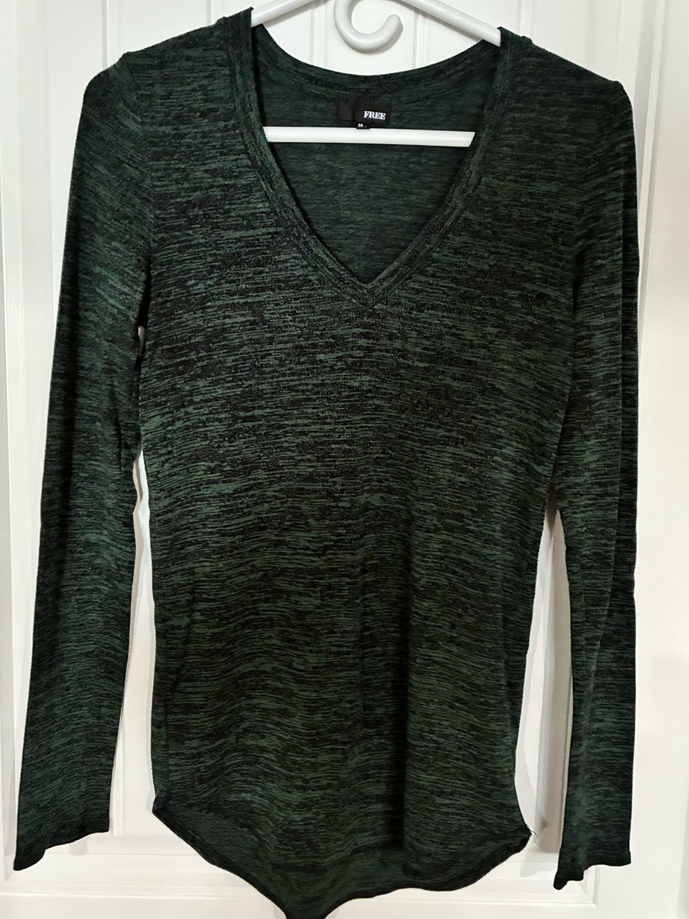 Wilfred Forest Green Space-Dyed V-Neck Long Sleeve Top